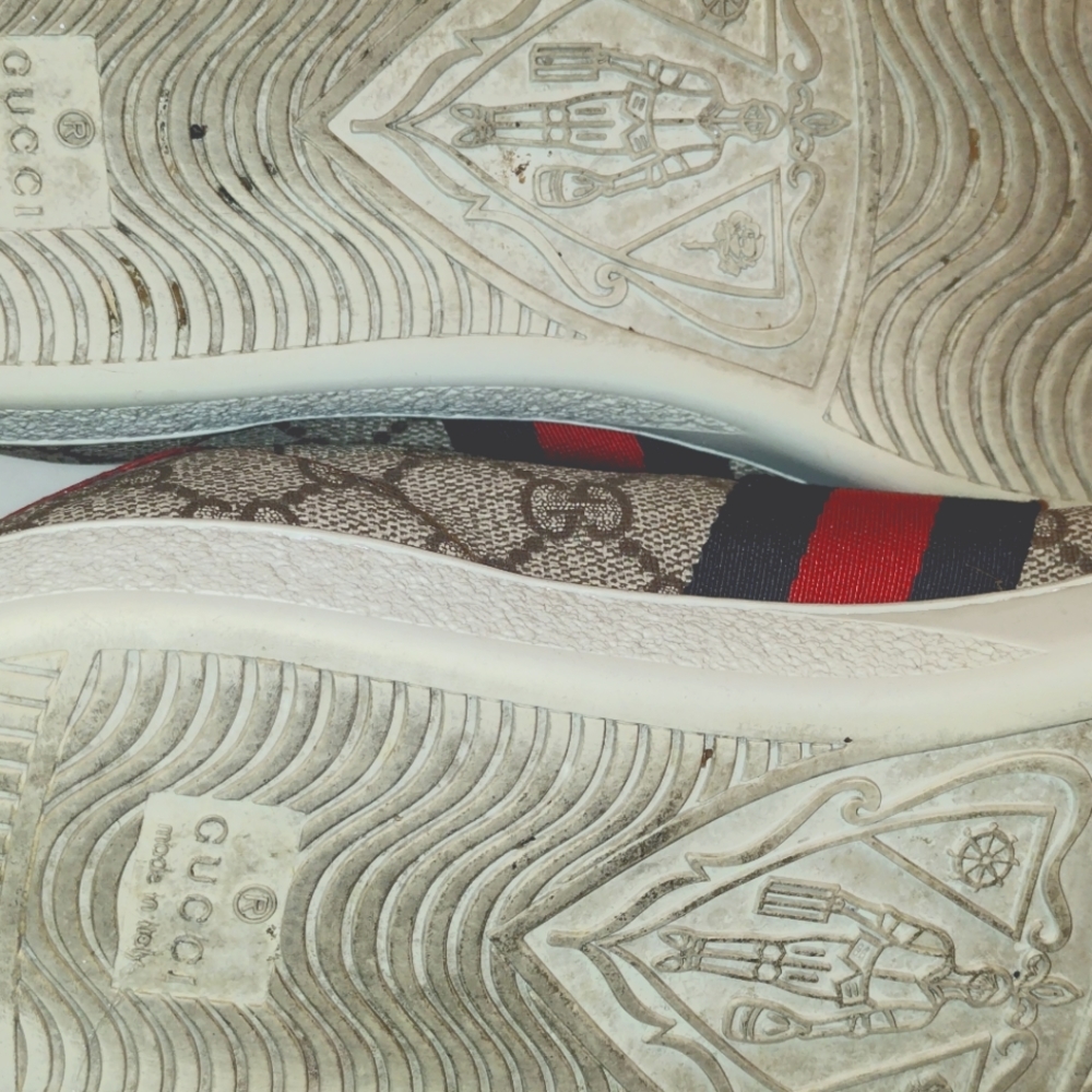 Women's Gucci sneakers